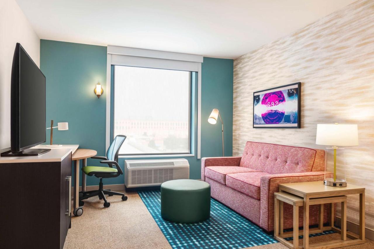 Home2 Suites By Hilton Milwaukee West 웨스트 앨리스 외부 사진